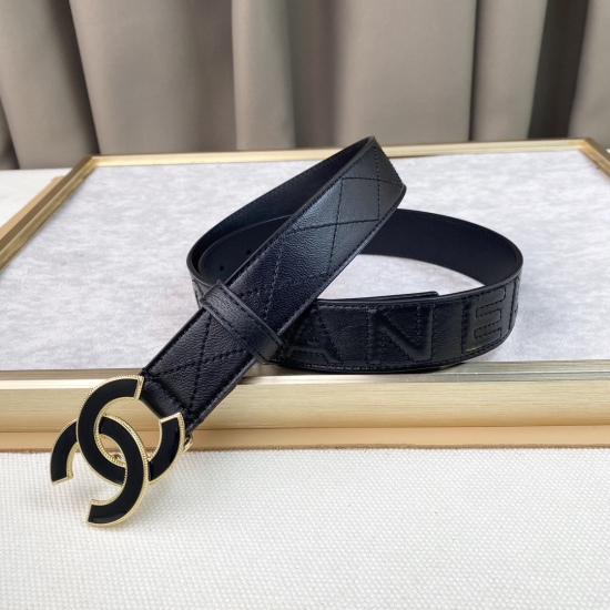 On December 14, 2023, at the Chanel Children's counter, the same type of belt is made of genuine molds, imported plain sheepskin 3cm versatile small belt is a must-have for goddesses