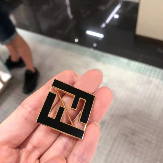 20240411 BAOPINZHIXIAO Fendi brooch 18 available in white and black
