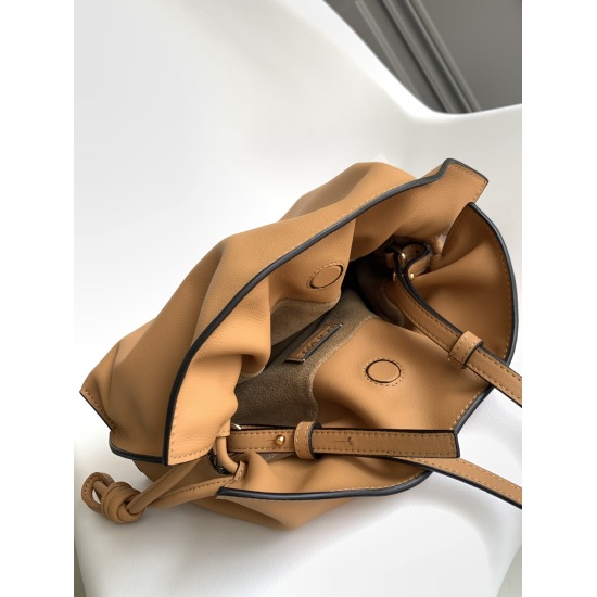 20240325 Original 750 Extra 870Loe * weFlamenco Upgraded Lucky Bag Series Comes with Drawstring Tightening and Iconic Wrap Knot Selection of High Quality Soft Calf Leather 