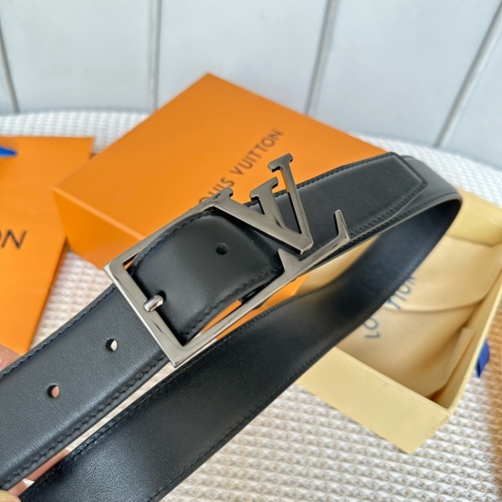 Width: 35mm, the latest product from Donkey Family, men's classic top-level casual belt, width: 35mm, brand specific plain grain togo pattern calf leather paired with calf leather sole, brand new molded high-quality needle buckle design, multiple colors: 