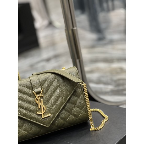 20231128 Batch: 630 # Envelope # Green Gold Button Small Grain Embossed Quilted Pattern Genuine Leather Envelope Bag Classic is Eternal, Beautifying the Sky with V-Pattern and Diamond Grid Caviar Pattern, Extremely Durable, Italian Cowhide Paired with Bol