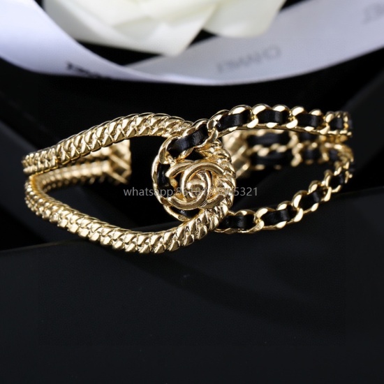 2023.07.23 Xiaoxiang Chanel New Lambskin Bracelet ✨ Every detail is meticulously crafted, and this design is very beautiful. This is truly super beautiful, super immortal, and exquisite. It's a must-have for little sisters