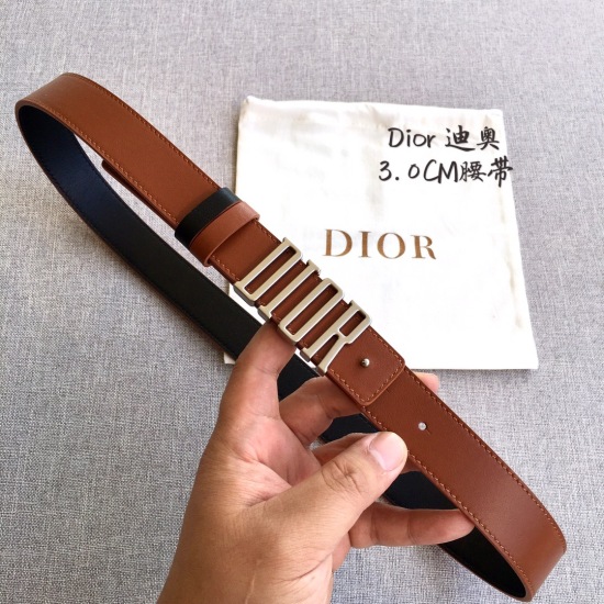 On March 6, 2024, Dior's original 3.0CM counter was selling a best-selling item. Thank you to the customer for providing feedback on the actual photos. You can check the details of the top quality products and ensure that all sizes are complete