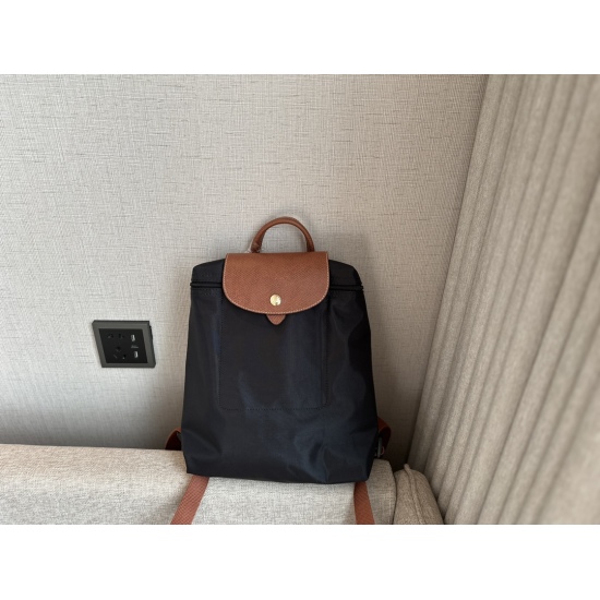 2023.09.03 150 unbox size: 25 * 32cm longchamp Longxiang I backpack black brown classic color, don't you like this color