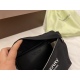 2023.11.17 180 box size: Top width 30 * 15cmbur waist pack! Cool and cute! This waist bag really shouldn't be too easy to carry! I'll definitely like it, right~
