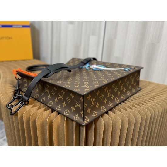 20231125 Internal Price P780 Top of the line Original [Exclusive Background] Style Number: M45667 Music Bag Sac Plat Postman Bag features a slim configuration with Monogram canvas and matte leather trim, and invites Virgil Abloh to create a cartoon charac