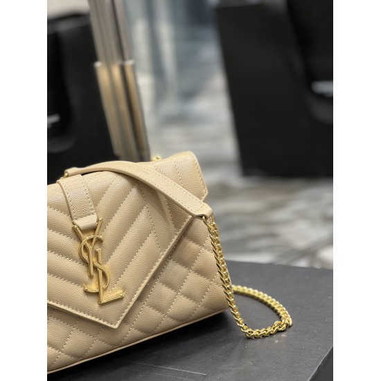 20231128 Batch: 630 # Envelope # Apricot Gold Button Small Grain Embossed Quilted Pattern Genuine Leather Envelope Bag Classic is Eternal, Beautifying the Sky with V Pattern and Diamond Grid Caviar Pattern, Extremely Durable, Italian Cowhide Paired with B