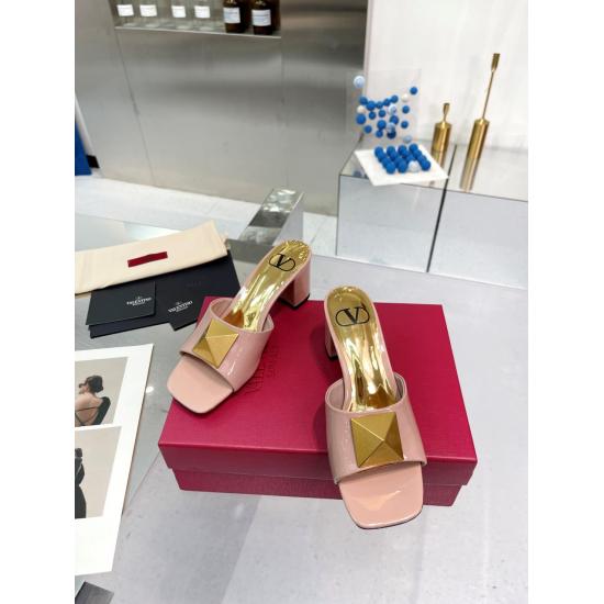 2023.07.07 2023 Spring Edition v Home counter's latest heavy industry creates classic high heels, the top version is definitely the strongest in history. Welcome to compare the fabric using patent leather and Indian sheepskin lining, and the outsole using