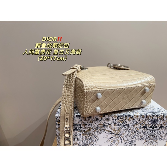 2023.10.07 P215 folding box ⚠ Size 20.17 Dior crocodile patterned Princess Dai bag is a luxurious and beautiful lady bag with a retro and high-end design