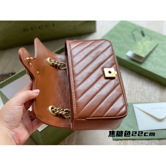 2023.10.03 205 comes with a box size of 22 * 13cmGG diamond classic ‼ Good quality, cost-effective, and high-quality cowhide ✔