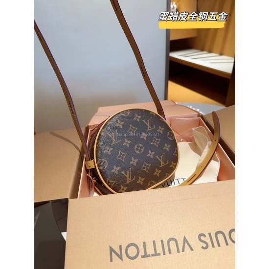 2023.08.14 High version honey wax skin all steel hardware Lv/Louis Vuitton classic soft cake small round cake honey wax skin size 1817 gift box packaging ➕ Aircraft box