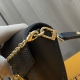 20231125 internal price P500 top-level original order [exclusive background] Model number: M80682 popular lock double chain underarm bag Padlock on Strap underarm bag is so popular, LV should also have one! The previous Cousin was relatively large in size