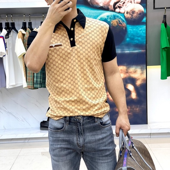 July 18, 2023 Gucc, New Spring/Summer 2022! Men's pearl ground mercerized polo shirt, whether it's cutting, fabric, details, or upper body effect, creates a clean silhouette with a snug fit. This exquisite POLO shirt is made of soft mercerized cotton flat