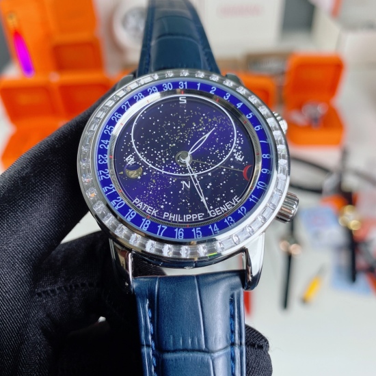 20240408 Real price sale: 600. ✨ Patek Philippe ❤️❤️❤️ Can you imagine wearing the starry sky on your wrist in the Geneva Sky series of the 5102 day monthly collection? This starry sky watch has a unique astrological function. On the blue circular dial, y