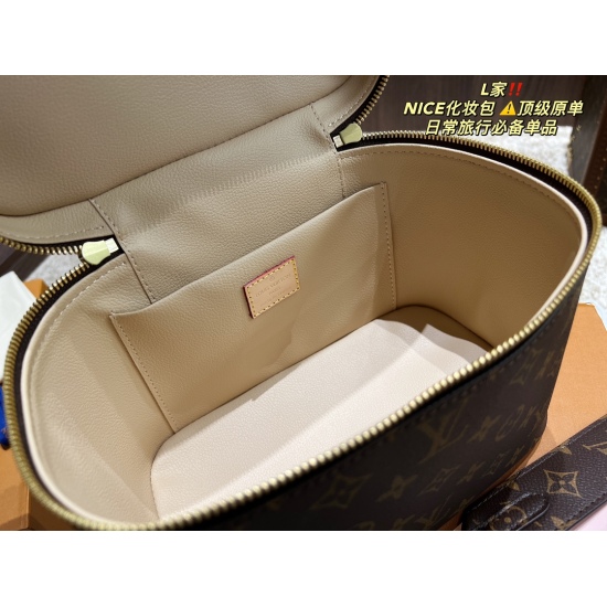 2023.10.1 P225 folding box ⚠️ Size 24.18LV Makeup Pack NICE ⚠️ Top quality original daily travel essential capacity, very attractive online