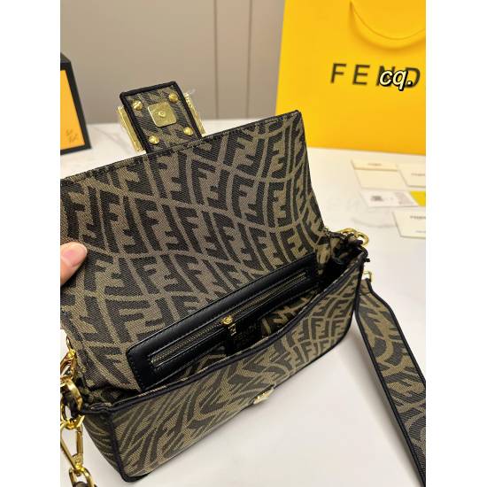 2023.10.26 P185 (with box) size: 2614FENDI new vintage stick bag with classic vintage pattern, simple bag shape, shoulder strap and handle: detachable~the bag has light weight and ample space, carrying it is a fashionable essence for walking