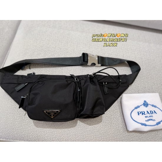 2023.11.06 185 No Box Prad: Waist Bag/Chest Bag This waist bag is really easy to carry! The capacity is very friendly... it's very good, lightweight, and easy to use. Free hands size: bottom width 22, top width 42cm * height 15cm