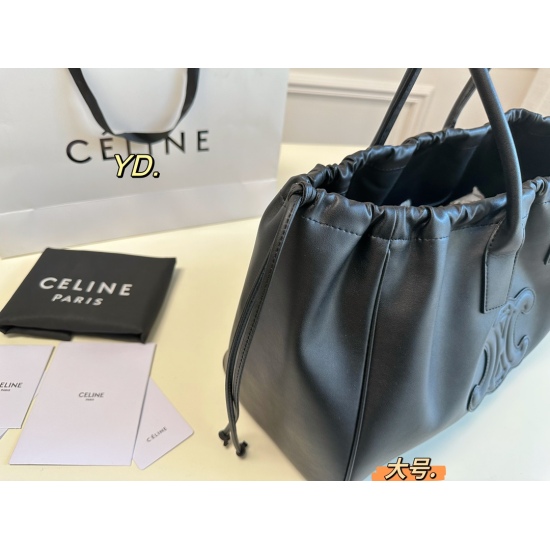 March 30, 2023 P230 Large (no box) size: 4327Celine New Tote Bag Shopping Bag: Embossed Arc de Triomphe ➕ The lace up design is lightweight and simple, with a large design capacity that can hold various styles ✅