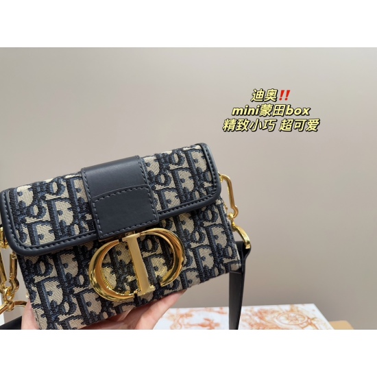 2023.10.07 P215 Complete Package ⚠ Size 18.12 Dio mini Montaigne box, small box bag with a cool wide shoulder strap, concave shaped essential, super eye-catching and exquisite, an invincible giant cute collectible