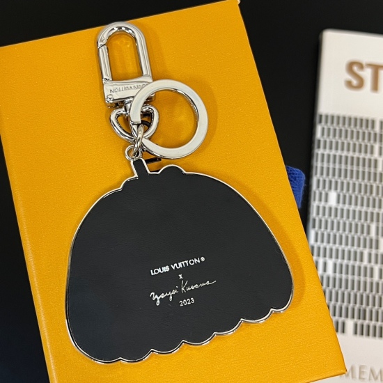 2023.07.11  LV Yayoi Kusama pumpkin key chain pendant in four colors ☀️ Louis Vuitton LV Yayoi Kusama pumpkin key chain pendant ☀️ The original logo is indeed exquisite and the texture is really great
