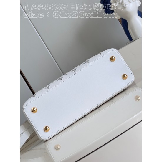 20231125 P1720 [Exclusive real shot M22863 white embroidery/medium size] This Capuchines MM handbag was created by Nicolas Ghesquire, highlighting the LV Broderie Anglaise theme of the brand's early autumn 2022 collection. The cow leather bag is embellish