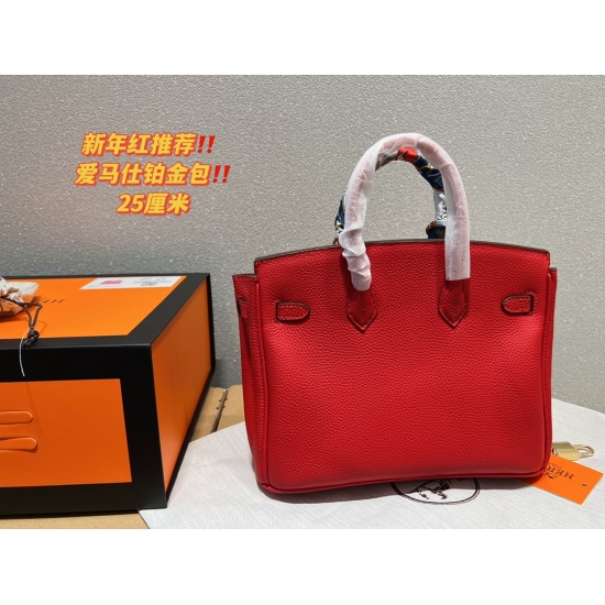 Recommendation for New Year's Red on October 29, 2023 ‼️ P325 p310 ⚠️ Size 30/25 Hermes Platinum Bag (Red) Flag Red is a must-have color