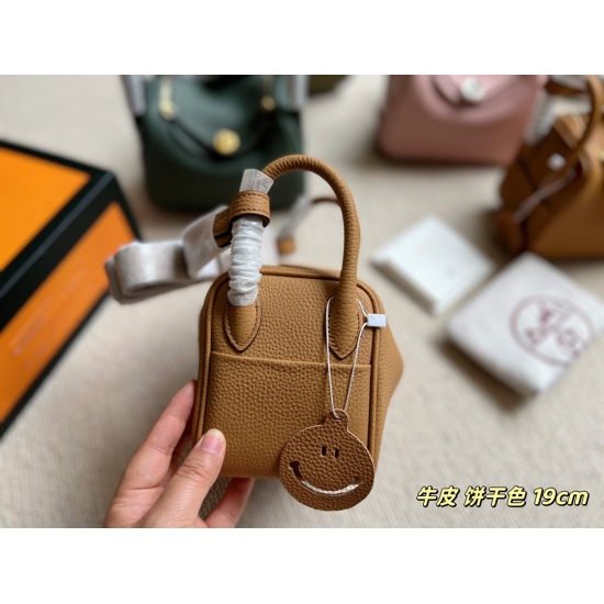 2023.10.29 22ss New Color Biscuit Color 270 with Full Package Size: 19 * 13cm ⚠️ Head layer cowhide! H mini Lindy: Cross arm handle! A safe and cute little one!