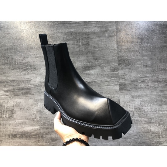 20240410 Top Edition 2021 Balenciaga Triple-s Balenciaga - The hottest fashion shoes in the world, sold out rhinoceros shoes on Chelsea Boots official website. The original exclusive 1:1 mold is used, and the heavy craftsmanship upper is made of imported 