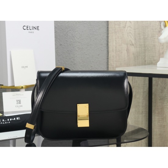 20240315 P1430 [Premium Quality All Steel Hardware] # CELINE Classic Box # uses brand new imported cowhide paired with lamb leather lining. The hardware is made of refined steel material, which can better complement each other and reflect a sense of time.