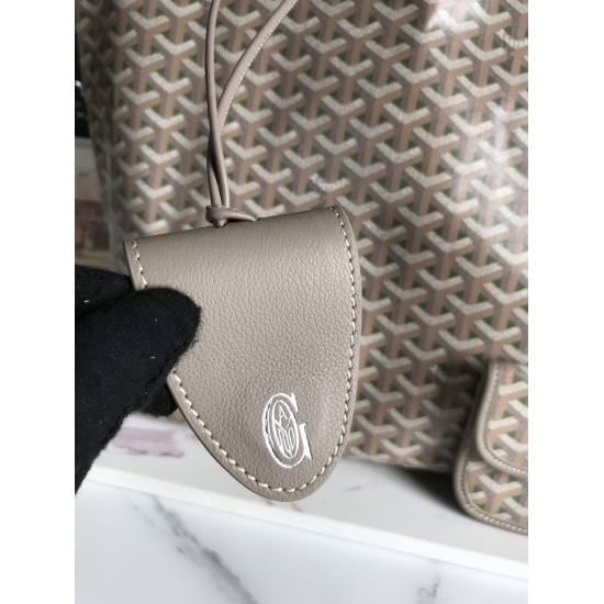 20240320 Large 650 [Goyard Goya] New Exclusive Edition, 170th Anniversary Edition, SAINT LOUIS Tote Bag is made of GOYARDINE canvas, completely unlined, with a thicker and more upright feel. The interior space is large, and the outer side is GOYARDINE can