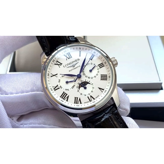 20240408 520. Longines, a renowned craftsman in Rome, has a multi-functional watch with a position of 3:00am, 6:00am, and 9:00am. The watch features a Sunday, 24-hour lunar phase function, and a 3836 movement (stable and precise timing). The side of the c