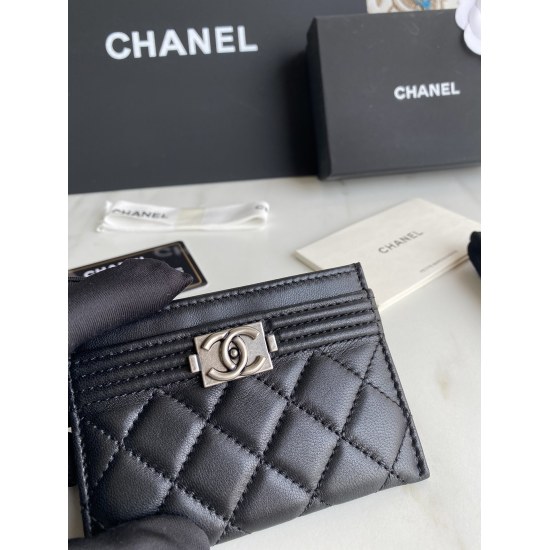 P260 [Original Order] CHANEL New Leboy Card Bag Arrived! The imported diamond pattern is very durable! The vintage silver buckle has a very fashionable and vintage feel ❤️ This small card bag has a high cost performance ratio, and you can also put some ch