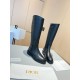 2024.01.05 Dior 2023ss Retro British Style Block New Knight Boots Xuan Style Versatile Slim Feet YYDS. The design is three-dimensional and full, handsome and comfortable to wear. It is a very retro style, full of aura, and has a very innovative design sty