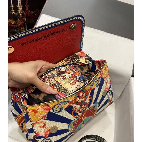 20240319 Batch 500 Top Original Dolce Gabbana Sicilian Color Printing, Every Display Has Heat and Luminescence ✨ The highlights always make people love them, regardless of their hands. The color is always outstanding, and the material selection gives peop
