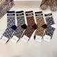 2024.01.22 Dior's new classic mid length pile up socks! A box of five pairs, synchronized stockings and socks at the counter, a must-have for trendsetters and a great match for big brands on the street.