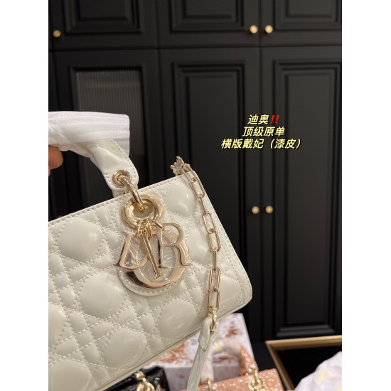 October 7th, 2023 ✅ Top grade original P270 complete packaging ⚠️ Size 22.13 Dior horizontal version Diana bag (patent leather) with star pendant scarves for a premium feel, full of classic elements, any combination can be easily controlled