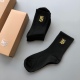 2024.01.22 Burberry's new classic mid length pile up socks! A box of five pairs, synchronized stockings and socks at the counter, a must-have for trendsetters and a great match for big brands on the street.
