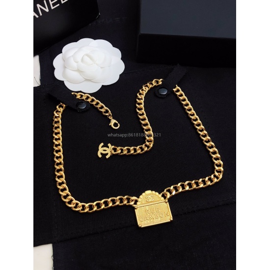 On July 23, 2023, Xiaoxiang's new necklace looks great! 2022 New Neckchain Essential Decorative Beauty, Elegant Accessories, Elegant Style