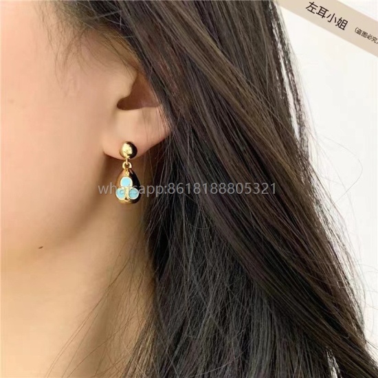 July 23, 2023 ❤️ BV's new earrings have a unique design and personality that completely subverts your impression of traditional earrings, making them charming and eye-catching