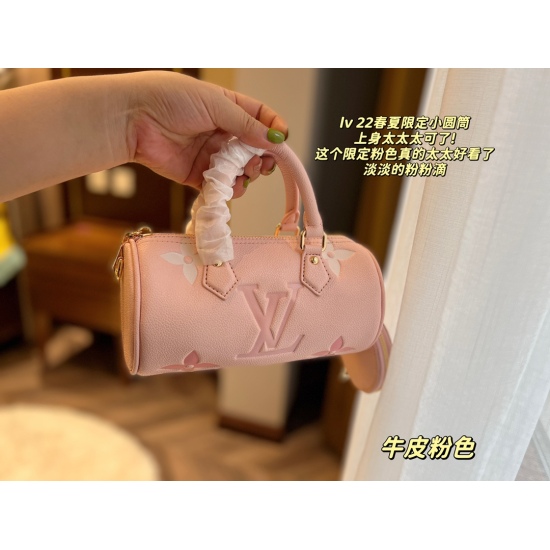 2023.10.1 220 box size: 20 * 10cmL home papillon bb Babylon is really super magical, pink and tender little princess! Cowhide material! Paired with wide shoulder straps and zero wallet ⚠️ Cowhide quality! Search Lv Babylosaurus
