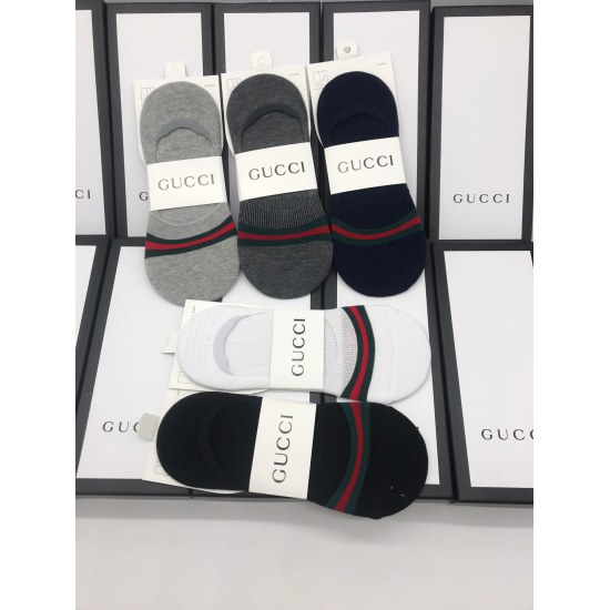 On December 22, 2024, a new GUCCI (Gucci) official website will be released simultaneously. Smile is one of the best-selling items in various counters. Pure cotton quality, heel hot glue, and strong anti slip properties are available in a box of 5 pairs