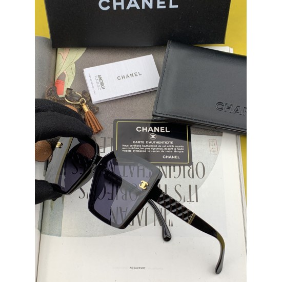 220240401 P80 [TR Polarized Series] Chanel large frame sunglasses, sunglasses with classic box design, not picky about face shape, whether paired with a coat or dress, it is very stylish. Polarized lenses prevent UV rays. Model: CH1220