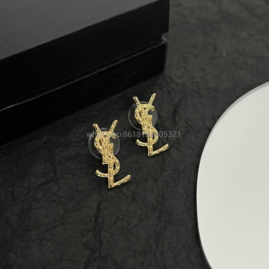 On July 23, 2023, the Saint Laurent YSL earrings are made of original brass material, elegant, abstract, and bold, making them a must-have for trendsetters.