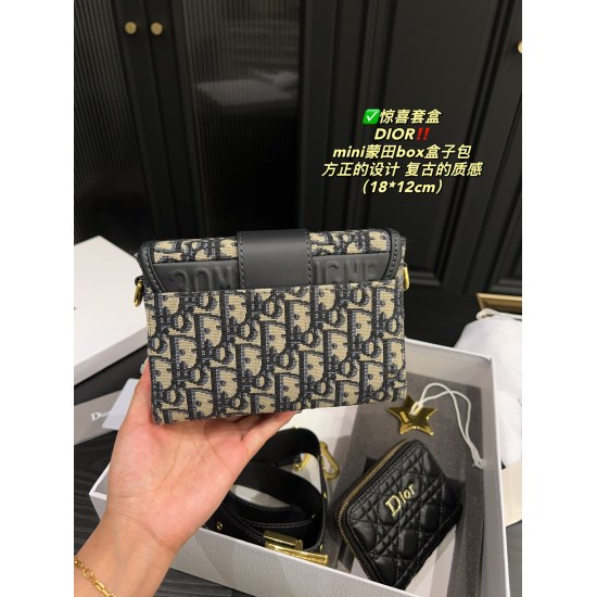 October 7th, 2023 ✅ Surprise Box P255 ⚠️ Size 18.12 Dior Mini Montaigne Box Bag Small Box Bag with a Cool Wide Shoulder Strap Embossed Essential Super Eye-catching and Exquisite One Invincible Giant Cute Jimei Chong It