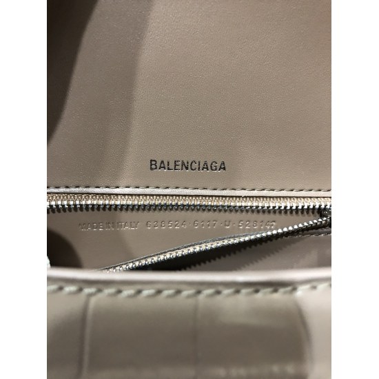 Batch 650 Balenciaga from Balenciaga in 20240324. Italian imported explosive pattern top layer cowhide tassel style small black nail (large bottom length 38cm * 24cm * 12cm) (medium bottom length 30cm * 19cm * 11cm/) (mini bottom length 23cm * 15cm * 122c