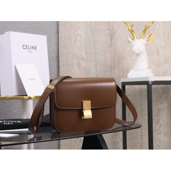 20240315 P1170 [Premium Quality All Steel Hardware] External Hand Rubbed Pattern Head Layer Cowhide ➕ The interior is made of 100% sheepskin, and Celine is a box that has become popular half the world. There is no need to introduce its advantages. The lat
