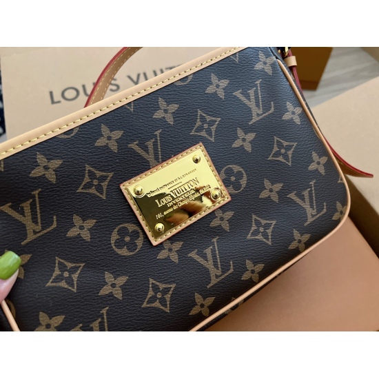 2023.10.1 175 with box ➕ Aircraft box size: 23 * 15cm, ready for shipment 〰️ L family's antique underarm bag ⚠️ Pair with 3 shoulder straps! Search Lv Underarm Bag