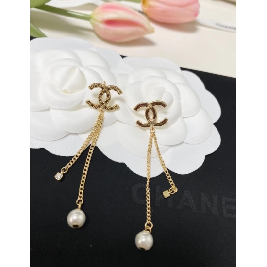 20240413 P65CHANE Xiaoxiang New Diamond Pattern Double C Long Chain Earrings Size: Width 1.6, Height 6.5 cm