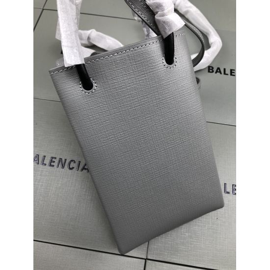 Batch 650 Balenciaga from Balenciaga in 20240324. Italian imported explosive pattern top layer cowhide tassel style small black nail (large bottom length 38cm * 24cm * 12cm) (medium bottom length 30cm * 19cm * 11cm/) (mini bottom length 23cm * 15cm * 63cm