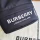 On March 9, 2024, the original P450 Burberry striped bucket chain is also well stored. It is a super classic one, with a retro bucket shape and striped element splicing. The curvature of the entire bag body is very smooth, and the layering is very good. I